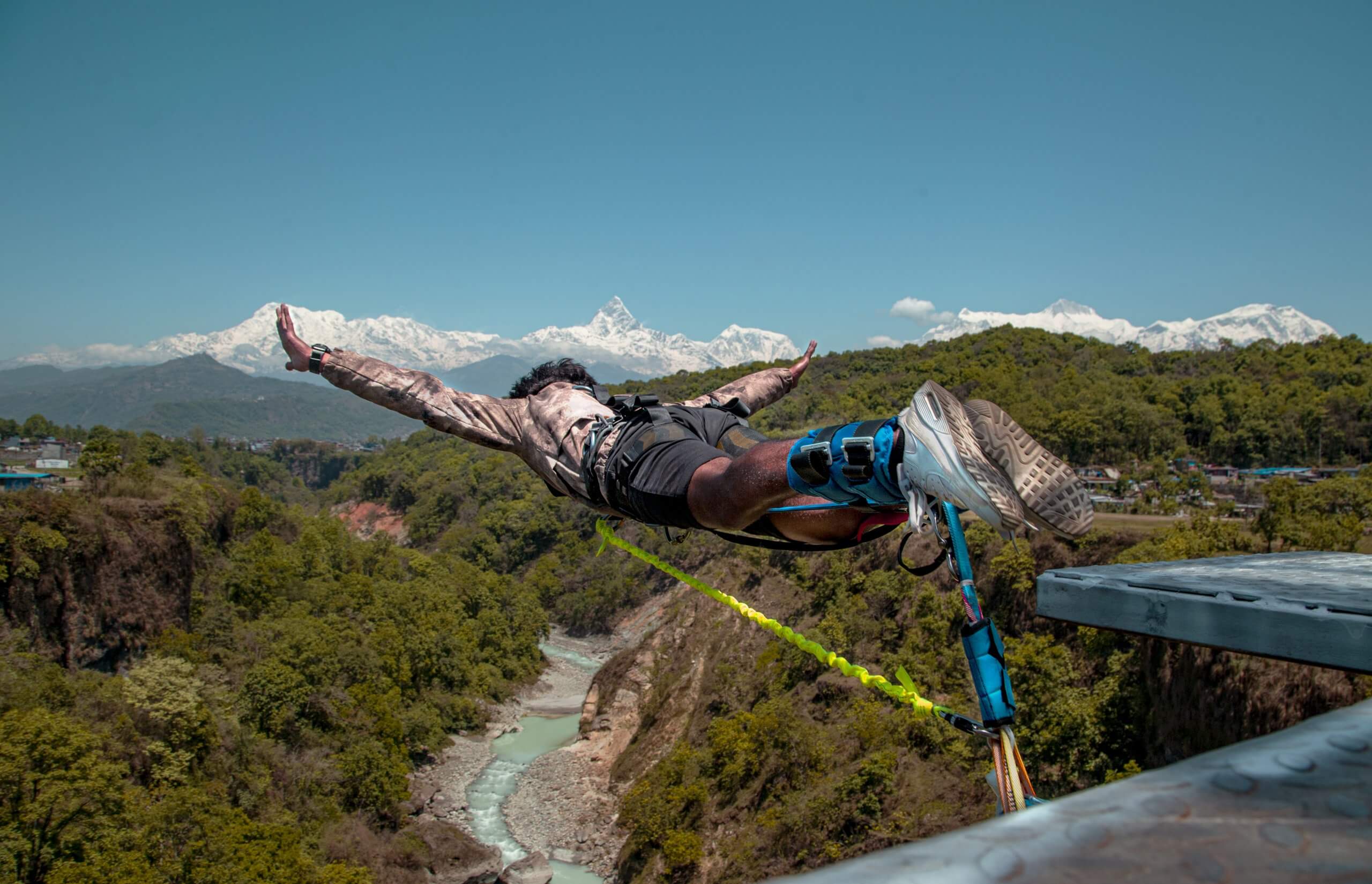 Bungee Jump at Ratopahiro